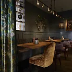Boutique Spedition A Member Of Design